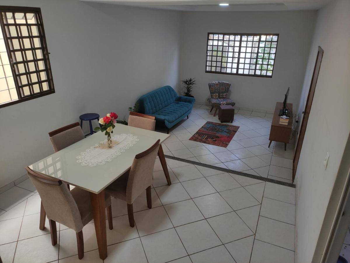 Villa Casa Completa Com Piscina Em Bairro Nobre De Uberlândia Exterior foto