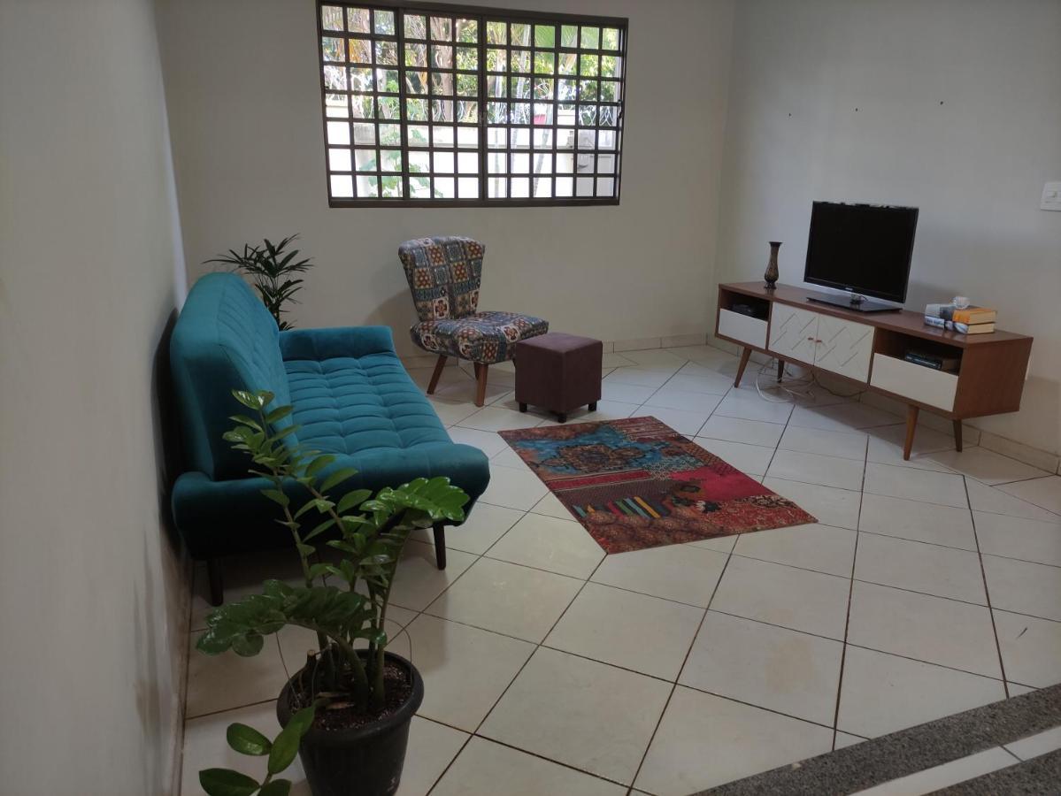 Villa Casa Completa Com Piscina Em Bairro Nobre De Uberlândia Exterior foto